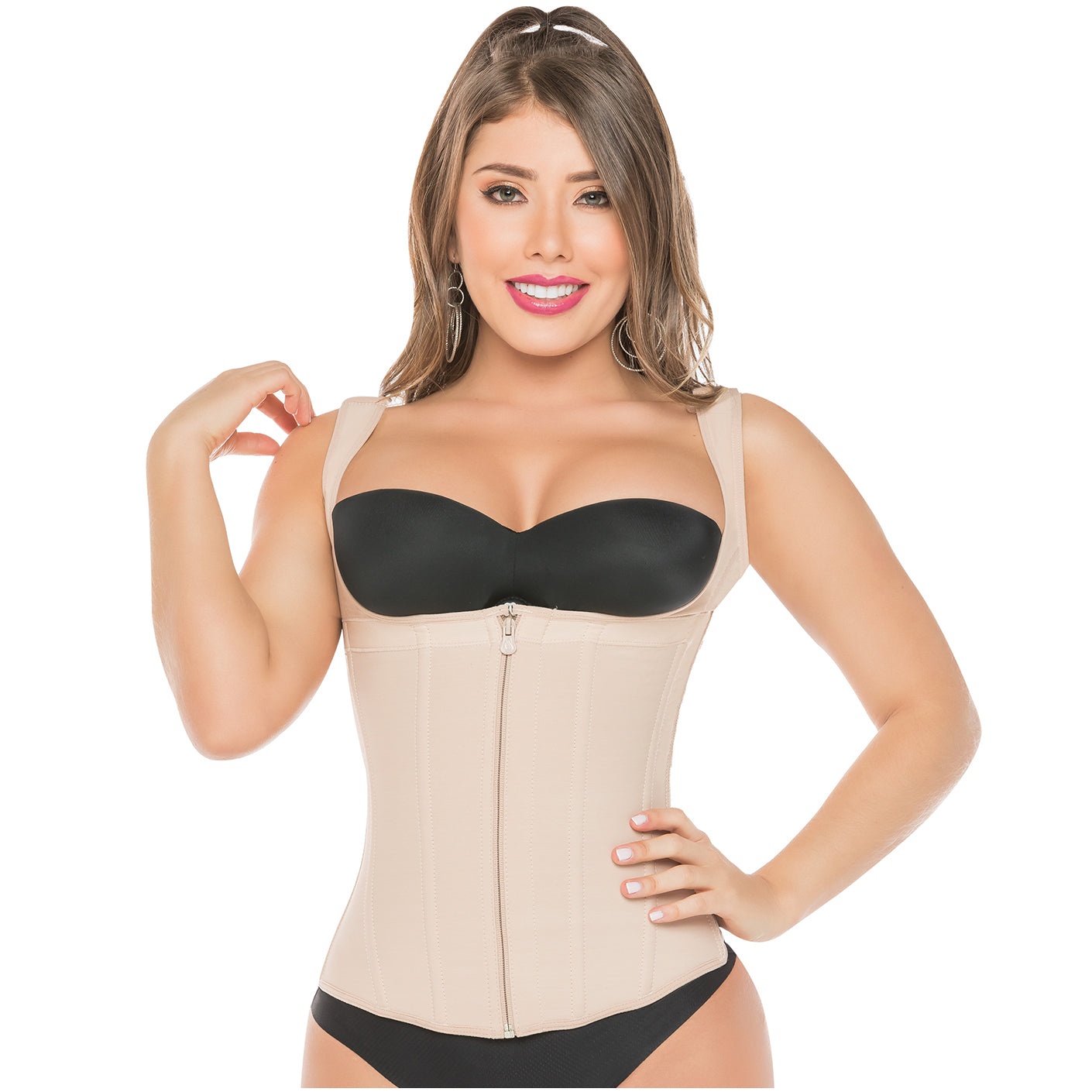 Mujer luciendo faja tipo chaleco color beige con tirantes anchos y cierre frontal, ideal para moldear cintura y uso diario