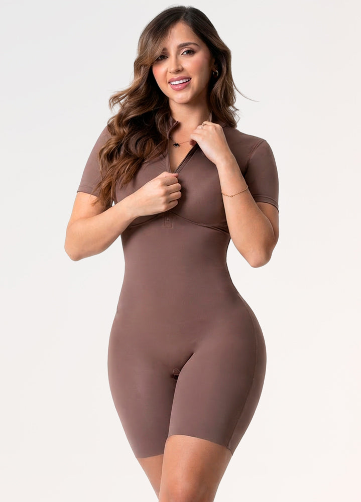 Body Manga Corta, Escote con Cremallera y Realce Natural | Salome 5502