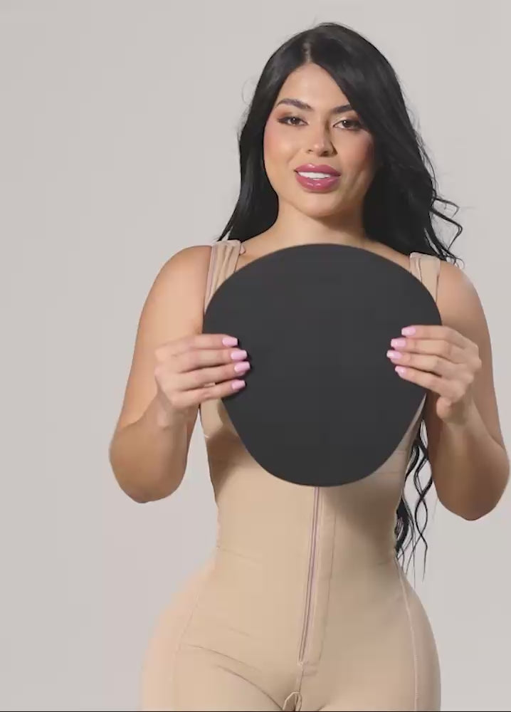 Mujer usando Tabla Abdominal Salome 2513